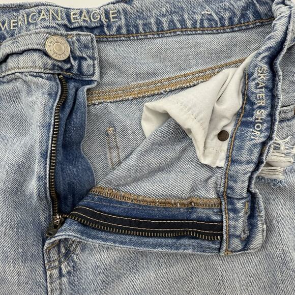 American Eagle Denim Skater Shorts 8 Blue Baggy High Rise Soft Grunge Distressed - Picture 6 of 11
